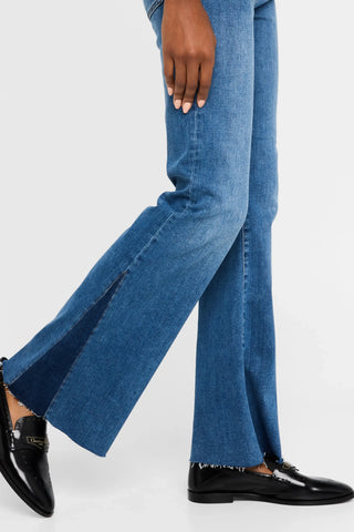Frame Le Easy Flare Outseam Insert Jeans - Premium clothing at Lonnys NY - Just $278! Shop Womens clothing now