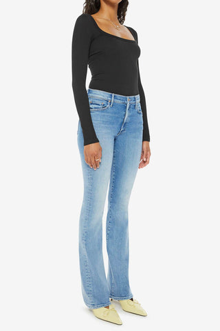 Mother Outsider Sneak Jeans - Premium clothing at Lonnys NY - Just $248! Shop Womens clothing now