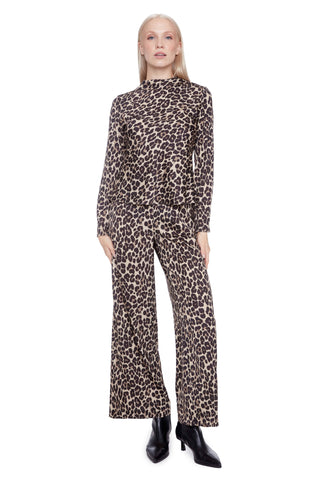 ILTM LIndsay Bell Sleeve Top