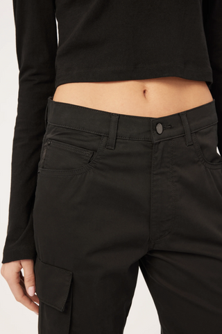 DL1961 Gwen Jogger Cargo - Premium pants at Lonnys NY - Just $209! Shop Womens clothing now 
