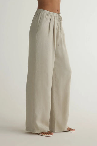 Bella Dahl Wide Leg Pleated Pants - Premium clothing at Lonnys NY - Just $218! Shop Womens clothing now 