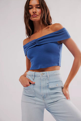 Frame 70's Patch Pocket Crop Straight - Premium Jeans at Lonnys NY - Just $298! Shop Womens clothing now 