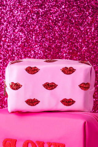 Cara Lips Zip Pouch