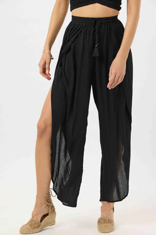 Tiare Hawaii Shoreline Pants - Premium clothing at Lonnys NY - Just $110! Shop Womens clothing now 